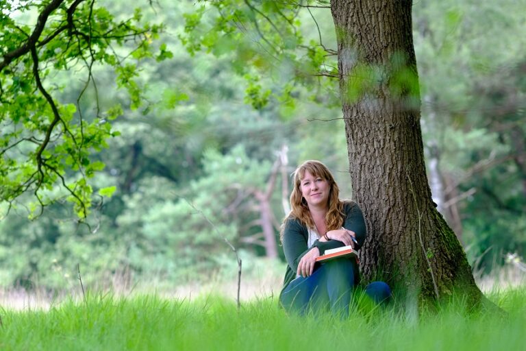 bij de boom klein 2 768x512