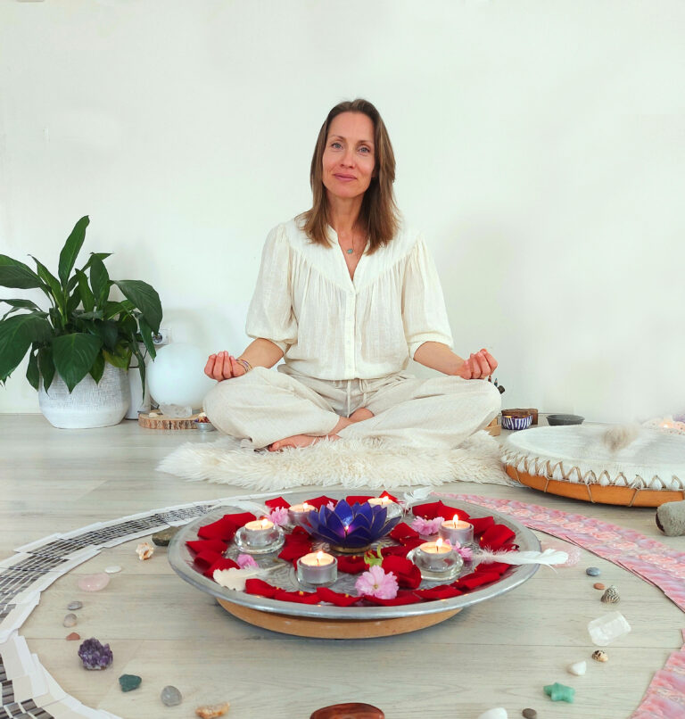 Vrouwencirkel 2 1 768x806